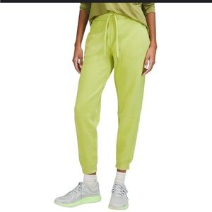 Lululemon Scuba High-Rise Jogger